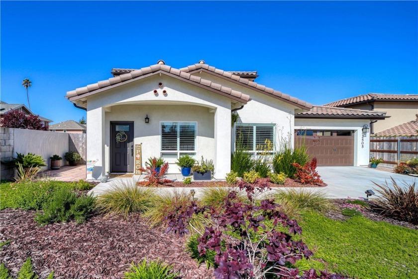 This exquisite 3-bedroom, 2.5-bath home in the intimate, modern - Beach Home for sale in Oceano, California on Beachhouse.com