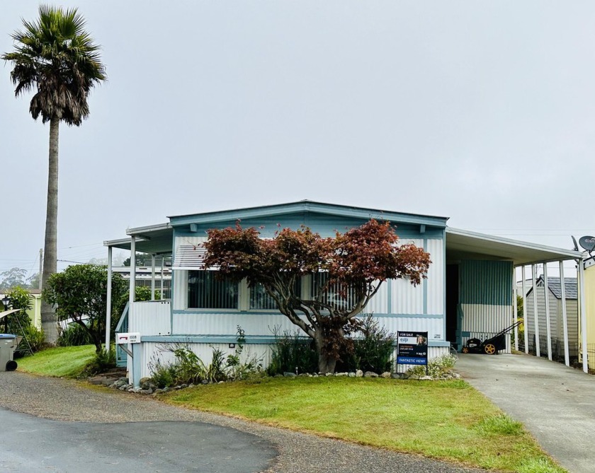 Come Home to this Inviting 2 Bedroom 1 Bath with Fantastic Views - Beach Home for sale in Fortuna, California on Beachhouse.com