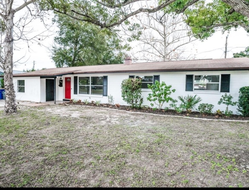 Newly Updated spacious Family Home! 4 Beds / 2 baths over 2100 - Beach Home for sale in Edgewater, Florida on Beachhouse.com