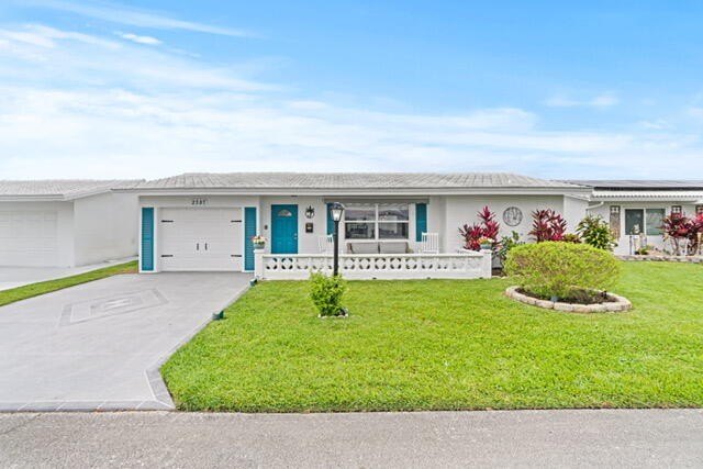 You will not want to miss this wonderful Home!! 2 Br 2 bath home - Beach Home for sale in Boynton Beach, Florida on Beachhouse.com