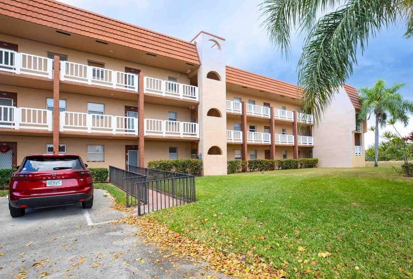 This unit is being sold AS-IS and presents an excellent - Beach Condo for sale in Sunrise, Florida on Beachhouse.com