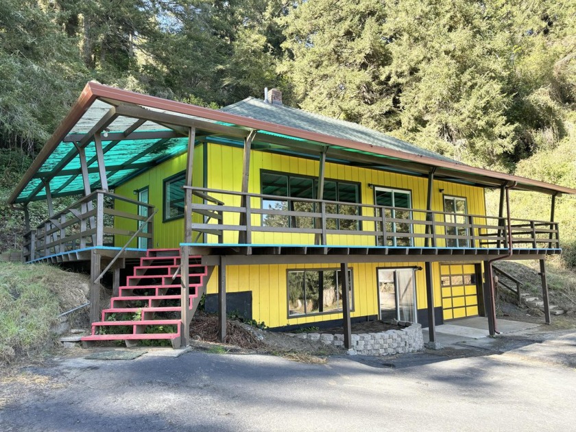 This Ferndale home may need some lipstick to make it pretty, but - Beach Home for sale in Ferndale, California on Beachhouse.com