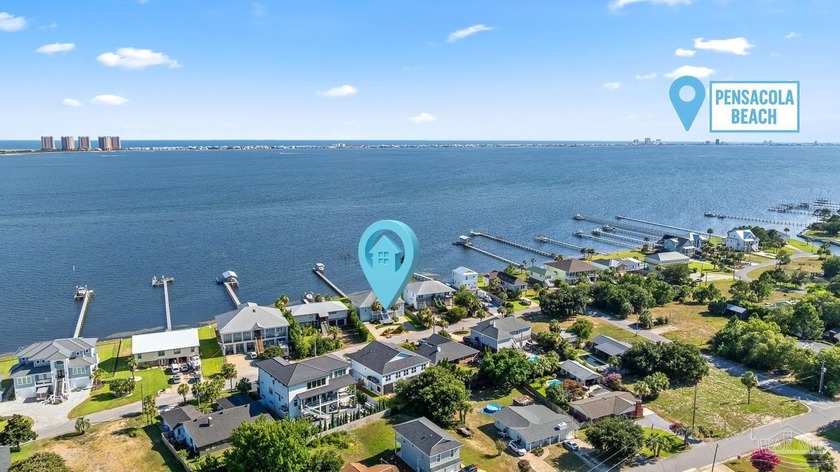 Luxury Living in Gulf Breeze. Welcome to your elevated slice of - Beach Home for sale in Gulf Breeze, Florida on Beachhouse.com