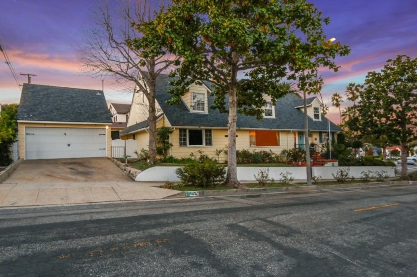 Welcome home to a charming 3-bedroom, 3-bathroom, corner-lot - Beach Home for sale in San Pedro, California on Beachhouse.com