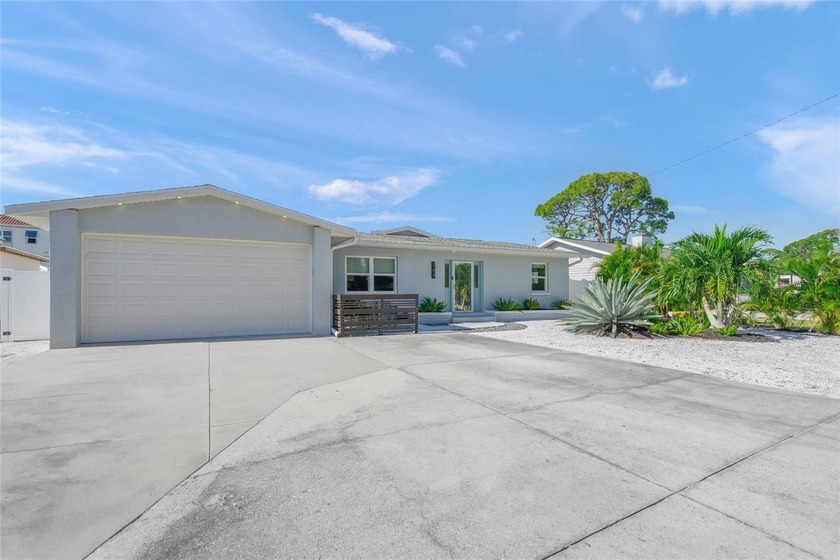 Stunningly Remodeled Home on Venice Island - No Flood Zone, No - Beach Home for sale in Venice, Florida on Beachhouse.com