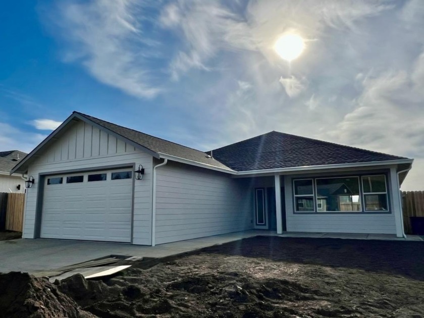 New Fortuna home nearing completion. Landscaping and some finish - Beach Home for sale in Fortuna, California on Beachhouse.com