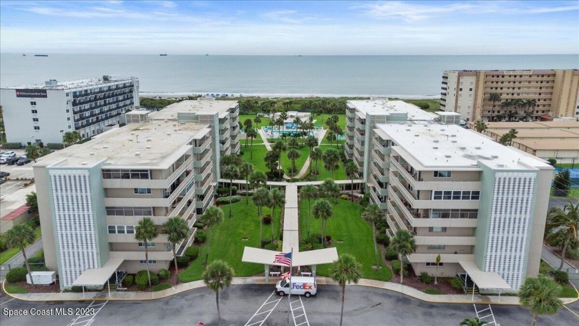 Welcome to paradise! This top floor beautifully updated 1 bed/1 - Beach Condo for sale in Cocoa Beach, Florida on Beachhouse.com