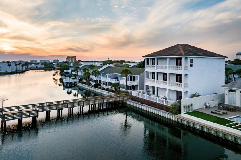 'Deeded Private Beach Access, Gated Community, Projected Rental - Beach Home for sale in Destin, Florida on Beachhouse.com