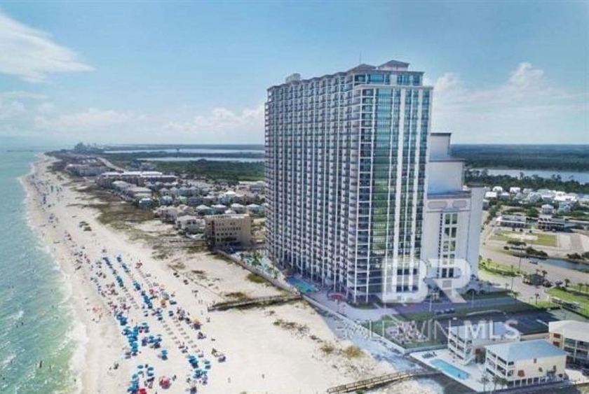 RARE PENTHOUSE LEVEL UNIT WITH 12 FT CEILINGS. VERY NICE DECOR - Beach Home for sale in Orange Beach, Alabama on Beachhouse.com