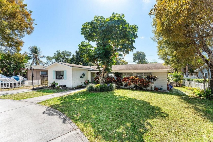 Live just minutes from the best of Delray Beach. Located in one - Beach Home for sale in Delray Beach, Florida on Beachhouse.com