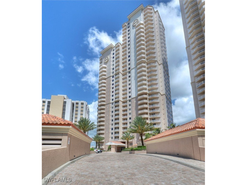 This stunning 23rd floor condo features high ceilings (only - Beach Condo for sale in Fort Myers, Florida on Beachhouse.com