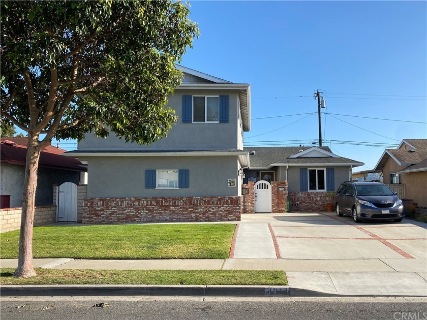 Rare opportunity! Large, ADA COMPLIANT, craftsman style home - Beach Home for sale in Torrance, California on Beachhouse.com