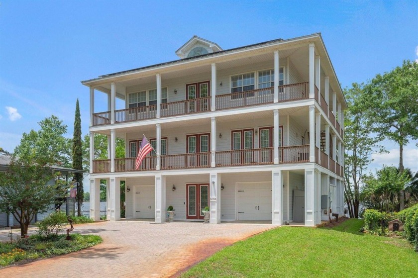 Waterfront Living at Its Finest on Boggy BayouExperience the - Beach Home for sale in Niceville, Florida on Beachhouse.com