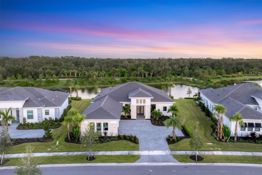 Back on the market due to buyers not being able to secure - Beach Home for sale in Sarasota, Florida on Beachhouse.com