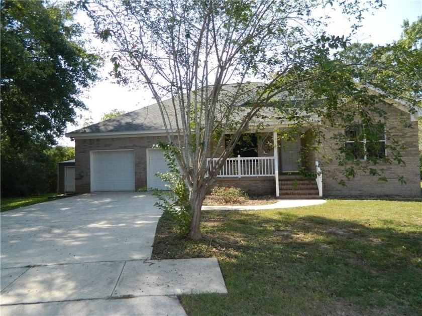 Extra Extra read all about it, awesome new listing and the - Beach Home for sale in Mobile, Alabama on Beachhouse.com