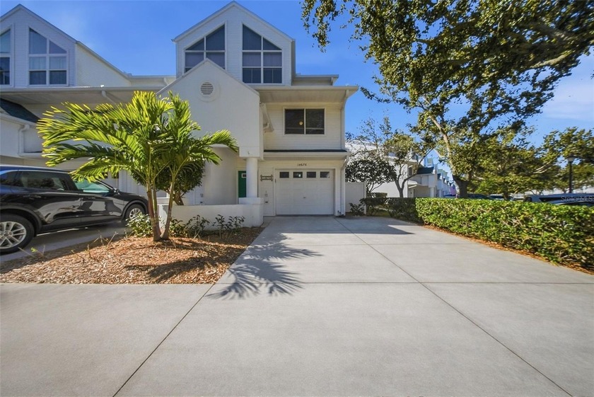 Welcome to 14676 Seminole Trail! - An amazing 2,174 hsf townhome - Beach Townhome/Townhouse for sale in Seminole, Florida on Beachhouse.com