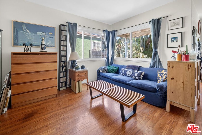 Private, gated Venice property offering a relaxed coastal - Beach Home for sale in Venice, California on Beachhouse.com