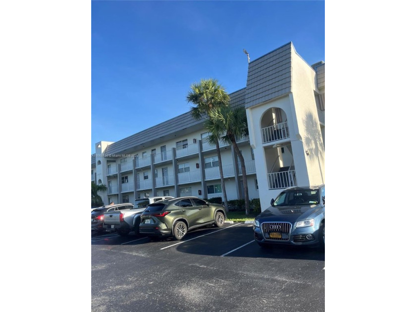 55+ Community!!!Buyers must have a 700 minimum credit scores - Beach Condo for sale in Sunrise, Florida on Beachhouse.com