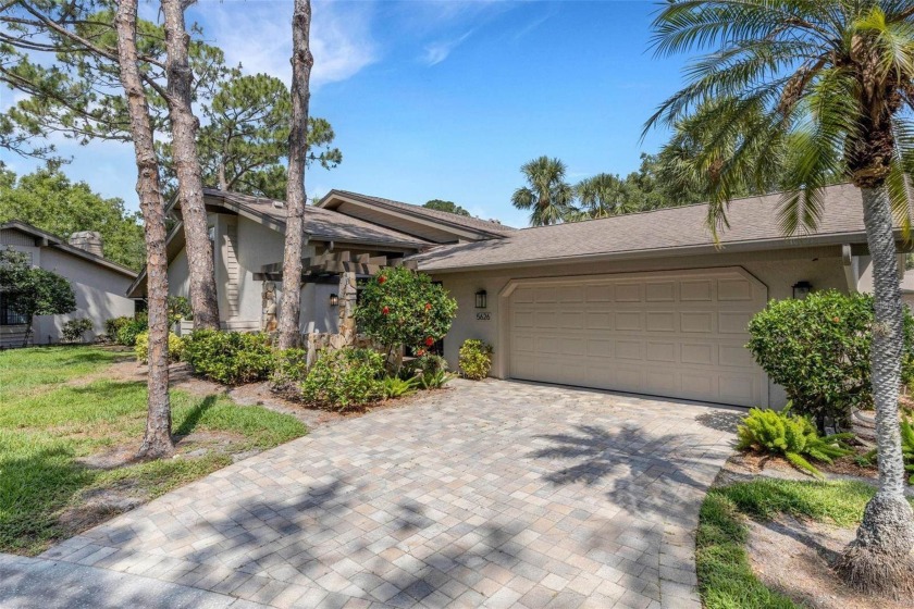 Welcome to 5626 Pipers Waite - Where Low-Maintenance Living - Beach Home for sale in Sarasota, Florida on Beachhouse.com