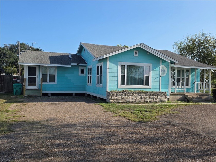 Prime Investment Opportunity - Ready to Make Money! SELLER WILL - Beach Home for sale in Aransas Pass, Texas on Beachhouse.com