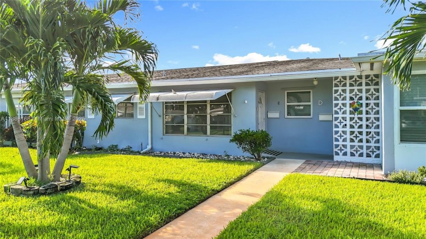 Welcome to this beautifully maintained 1-bedroom, 1.5-bath villa - Beach Home for sale in Boynton Beach, Florida on Beachhouse.com