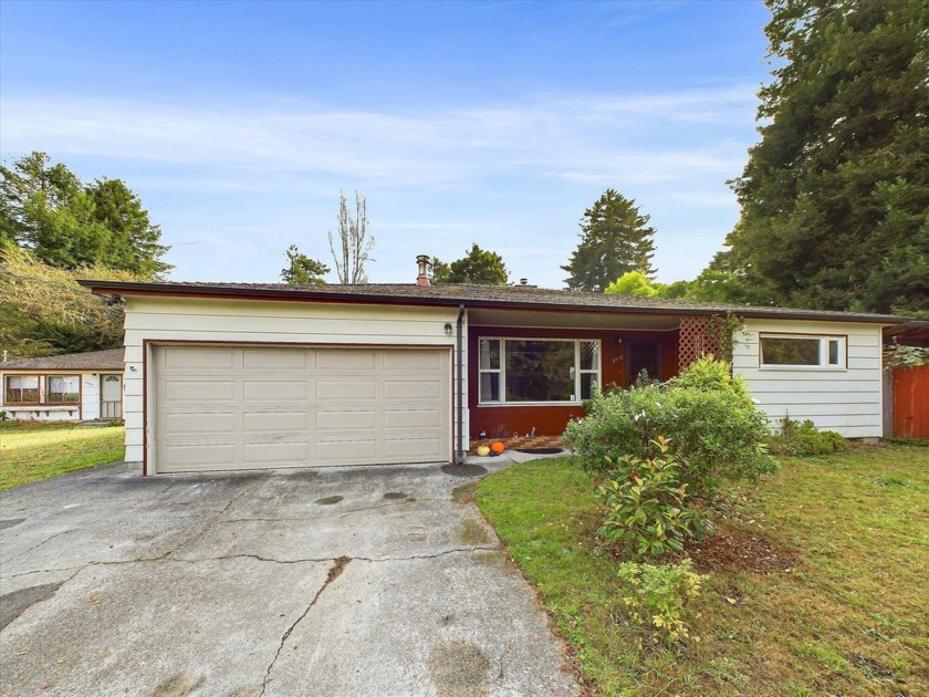 Welcome to this well-maintained 3-bedroom, 2-bath home in the - Beach Home for sale in Eureka, California on Beachhouse.com