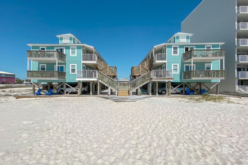 Escape to your perfect beach getaway! This adorable two-bedroom - Beach Home for sale in Gulf Shores, Alabama on Beachhouse.com