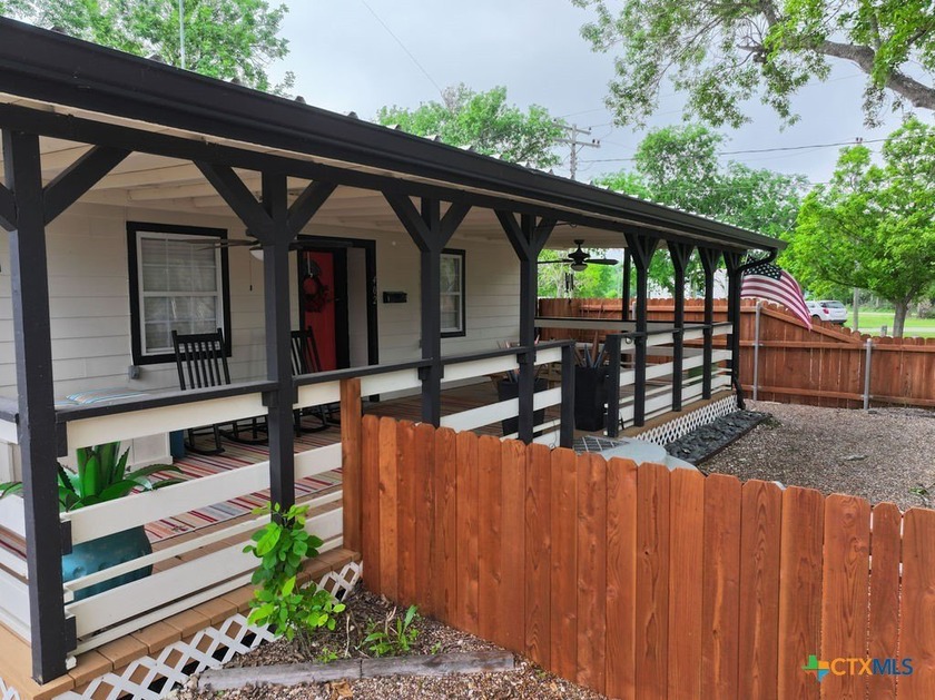 Looking for the perfect weekend retreat or a full-time coastal - Beach Home for sale in Seadrift, Texas on Beachhouse.com