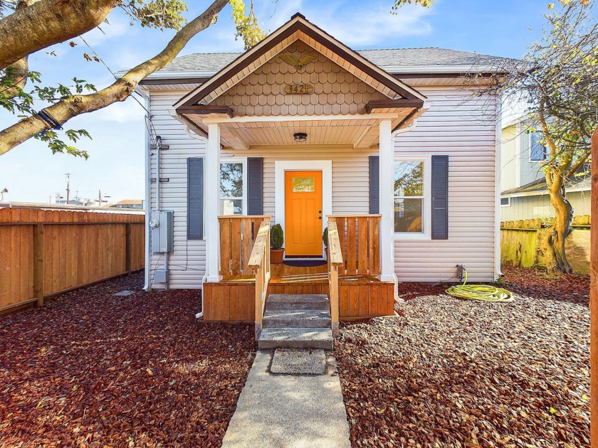 Step into this beautifully remodeled home in the heart of Eureka - Beach Home for sale in Eureka, California on Beachhouse.com