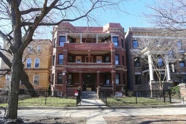 Apartment building located near the University of Chicago, one - Beach Home for sale in Chicago, Illinois on Beachhouse.com