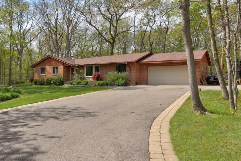 You have just stumbled upon a HIDDEN GEM with a storybook - Beach Home for sale in Winthrop Harbor, Illinois on Beachhouse.com
