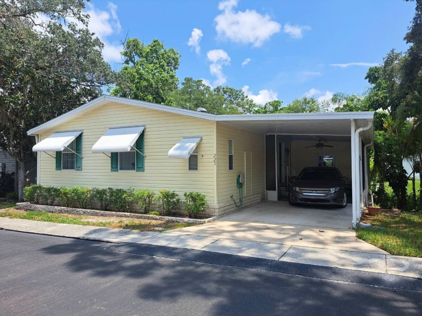 2002 Jacobson- Over 1400 Sq. Ft.  2 Bedroom, 2 Bathroom Mobile - Beach Home for sale in Safety Harbor, Florida on Beachhouse.com