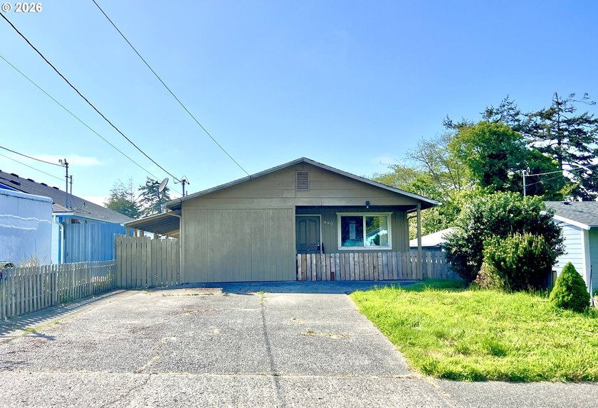 Looking for a place to truly call home? This 3 bedroom, 1.5 - Beach Home for sale in Coos Bay, Oregon on Beachhouse.com