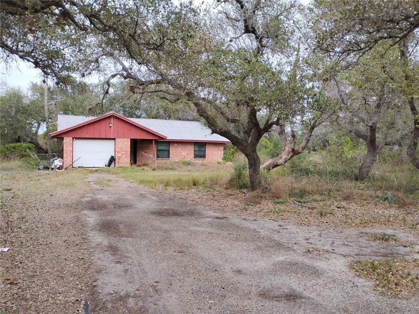 Visualize 2.42 acres as your own peace and tranquility. This 3 - Beach Home for sale in Aransas Pass, Texas on Beachhouse.com