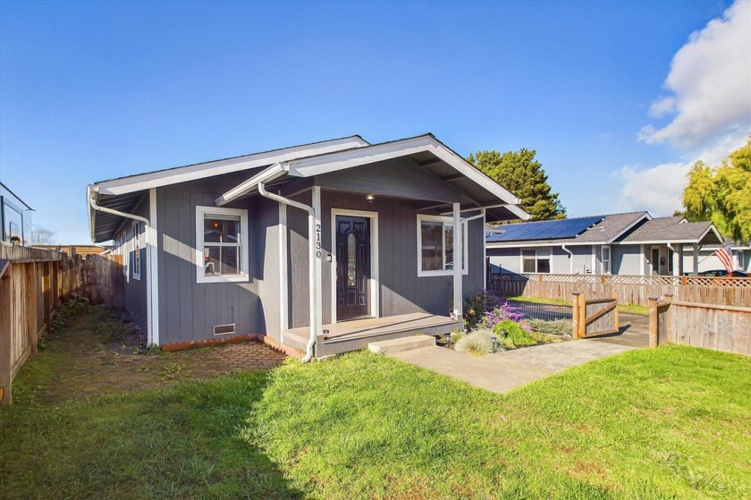 In the heart of McKinleyville this 3 bedroom, 2 bath house is - Beach Home for sale in Mckinleyville, California on Beachhouse.com