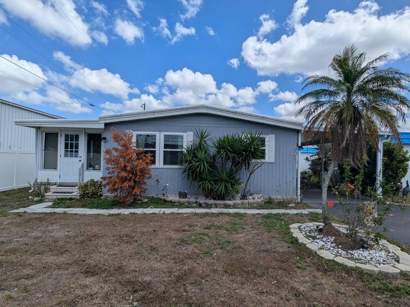 Welcome Home to this real nice 2 Bedroom 2 Bath Double Wide - Beach Home for sale in Largo, Florida on Beachhouse.com