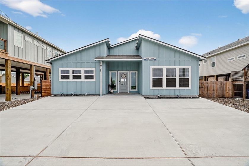 Skip the stairs and step into this modern coastal sanctuary! - Beach Home for sale in Port Aransas, Texas on Beachhouse.com