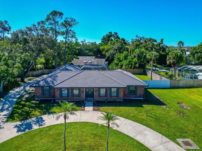 One or more photo(s) has been virtually staged. STOP SCROLLING - Beach Home for sale in Sarasota, Florida on Beachhouse.com