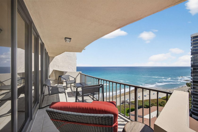 This meticulous, luxuriously fully renovated residence leaves no - Beach Condo for sale in Singer Island, Florida on Beachhouse.com