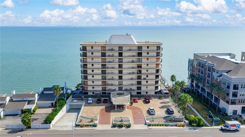 This top floor penthouse waterfront condo at the luxury Landmark - Beach Condo for sale in Corpus Christi, Texas on Beachhouse.com
