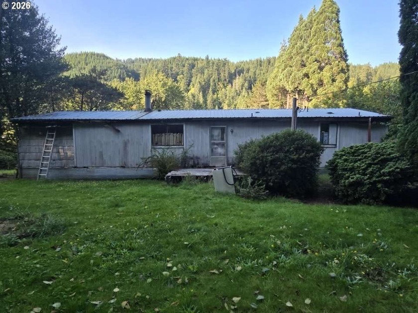 Manufactured home offering 3 bedrooms and 2 baths on 1.89 acres - Beach Home for sale in Mapleton, Oregon on Beachhouse.com