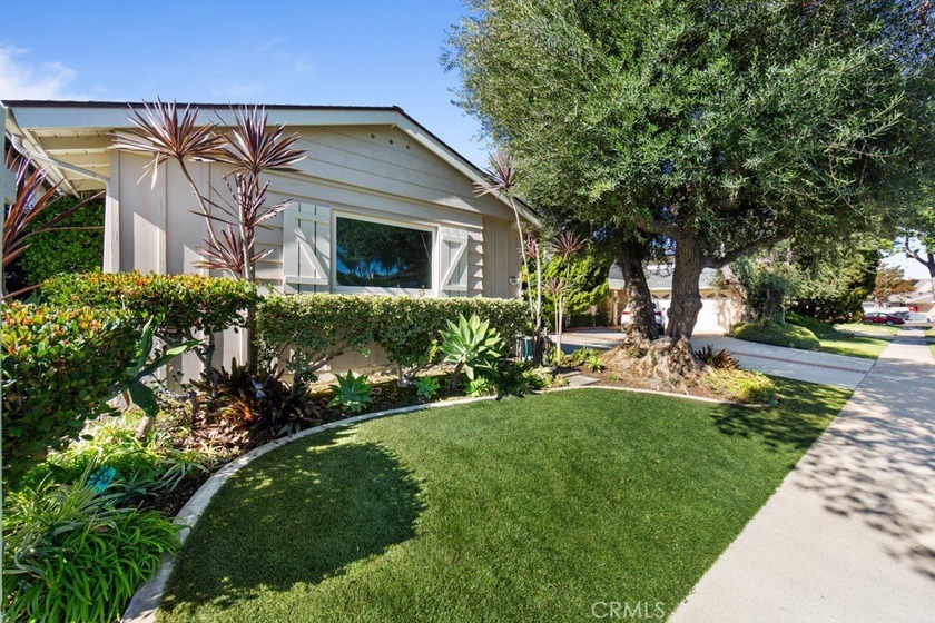 Welcome to 3561 Fela Ave--an incredible opportunity in one of - Beach Home for sale in Long Beach, California on Beachhouse.com