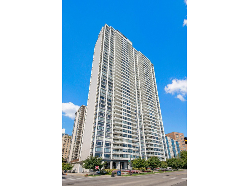 Experience luxurious lakefront living in this stunning 2,250 sq - Beach Condo for sale in Chicago, Illinois on Beachhouse.com