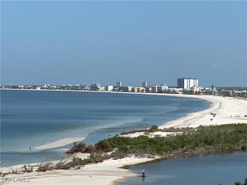 AMAZING BEACH FRONT VIEW AND ACCESS...this condo faces the GULF - Beach Condo for sale in Fort Myers Beach, Florida on Beachhouse.com