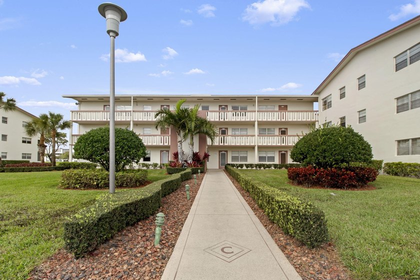 Bright and charming 2-bedroom, 1.5-bath rental in Century - Beach Condo for sale in Boca Raton, Florida on Beachhouse.com
