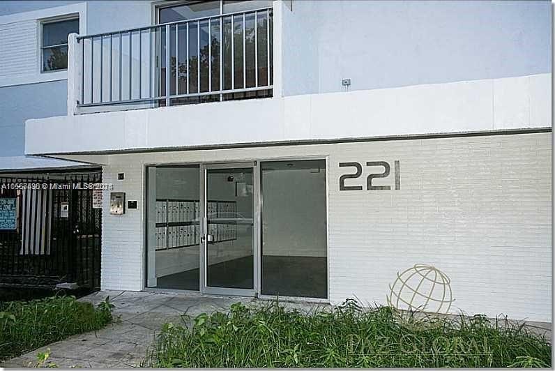 Remodeled Apt 2 blocks from the beach. Must see opportunity for - Beach Condo for sale in Miami Beach, Florida on Beachhouse.com