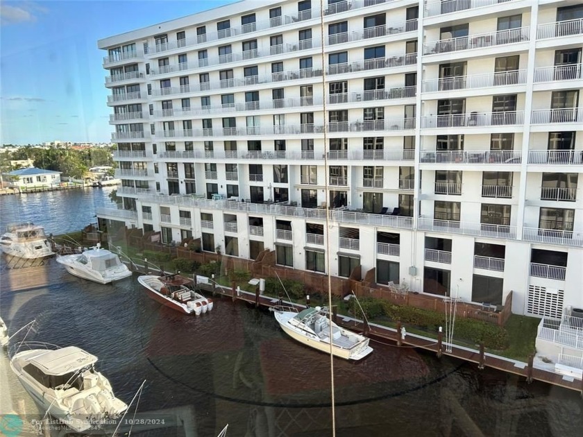 Enjoy a view of the boats and the Intracoastal from your - Beach Condo for sale in Fort Lauderdale, Florida on Beachhouse.com