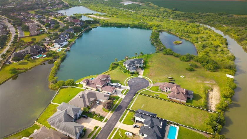 Welcome to the community of King Lakes. This exceptional lot is - Beach Lot for sale in Corpus Christi, Texas on Beachhouse.com