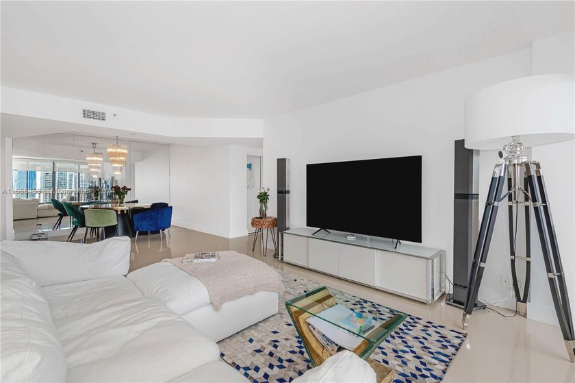 LIGHT, BIGHT AND AIRY 2 BEDROOM 2 BATHROOM APARTMENT WITH - Beach Condo for sale in Aventura, Florida on Beachhouse.com