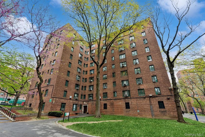 Inviting two bedroom condo in Parkchester featuring freshly - Beach Condo for sale in Bronx, New York on Beachhouse.com